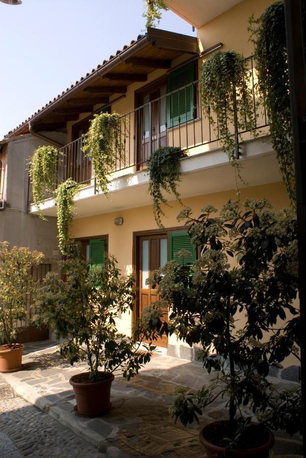 Dependance Pesce d'Oro Hotel Verbania Bagian luar foto