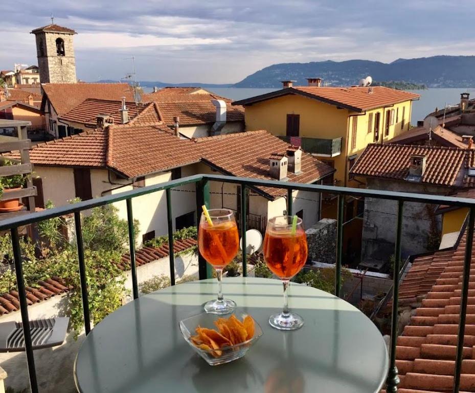 Dependance Pesce d'Oro Hotel Verbania Bagian luar foto